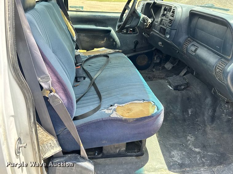 image for item EG6627 1998 Chevrolet C1500 pickup truck