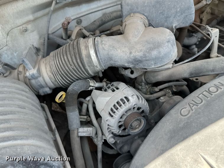 image for item EG6627 1998 Chevrolet C1500 pickup truck