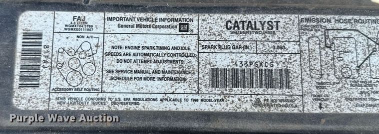 image for item EG6627 1998 Chevrolet C1500 pickup truck