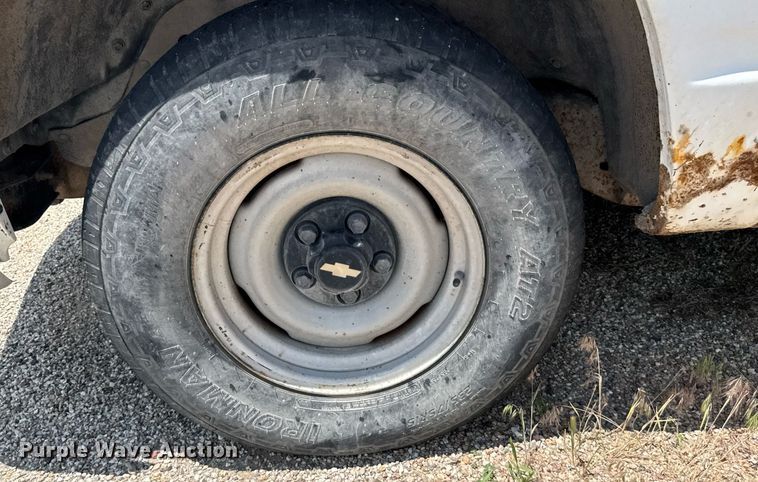 image for item EG6627 1998 Chevrolet C1500 pickup truck