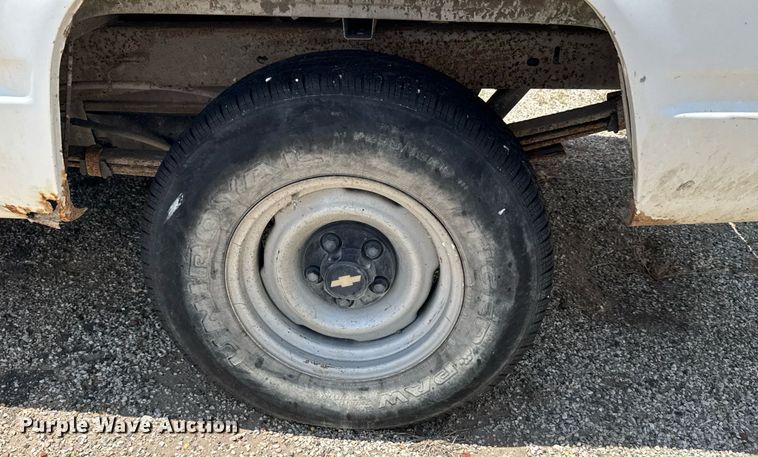 image for item EG6627 1998 Chevrolet C1500 pickup truck