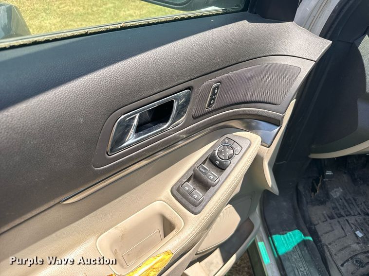 image for item EG6630 2013 Ford Explorer SUV