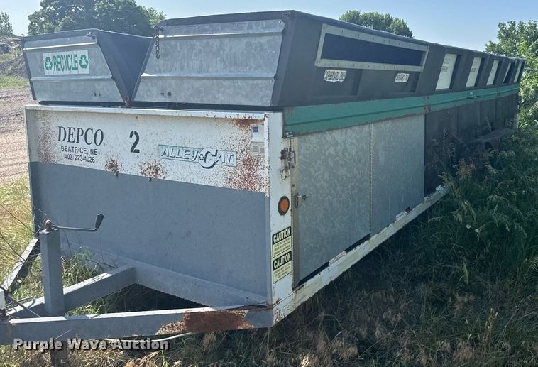 image for item EG6631 2001 AlleyCat RSWT500 Recycling recycling trailer