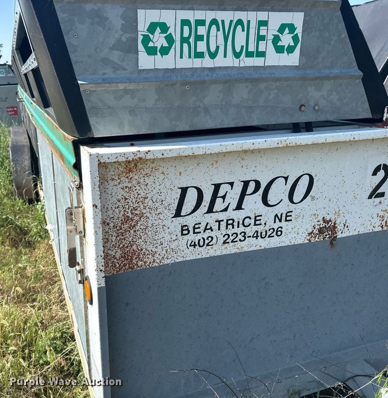 image for item EG6631 2001 AlleyCat RSWT500 Recycling recycling trailer