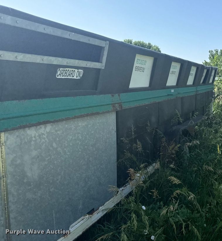 image for item EG6631 2001 AlleyCat RSWT500 Recycling recycling trailer