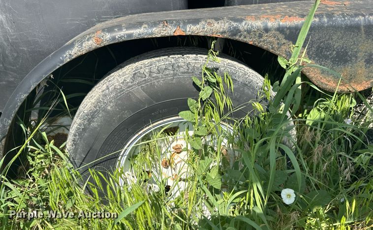 image for item EG6631 2001 AlleyCat RSWT500 Recycling recycling trailer