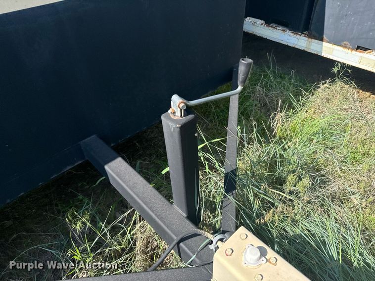 image for item EG6633 2002 AlleyCat RSWT Recycling recycling trailer