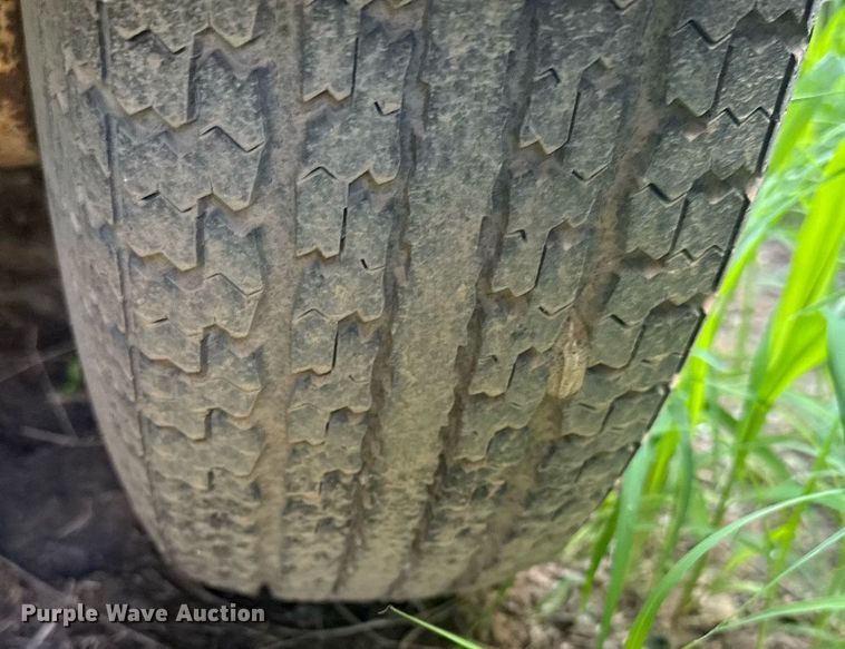 image for item EG6633 2002 AlleyCat RSWT Recycling recycling trailer