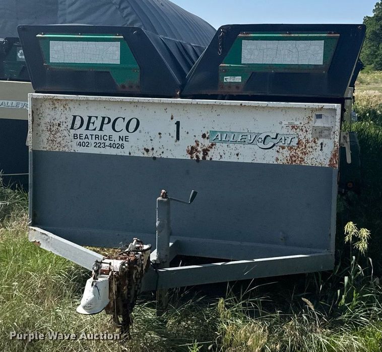 image for item EG6634 2001 AlleyCat RSWT-50 Recycling recycling trailer