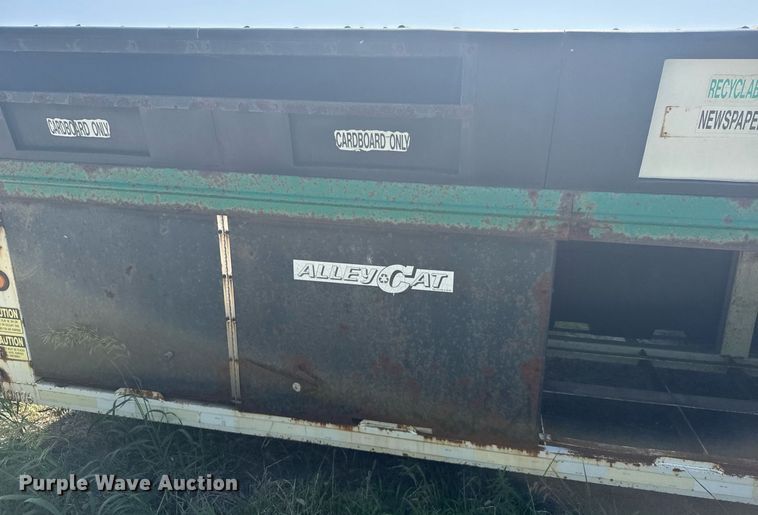 image for item EG6634 2001 AlleyCat RSWT-50 Recycling recycling trailer