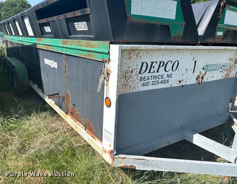 image for item EG6634 2001 AlleyCat RSWT-50 Recycling recycling trailer