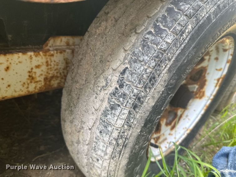 image for item EG6634 2001 AlleyCat RSWT-50 Recycling recycling trailer