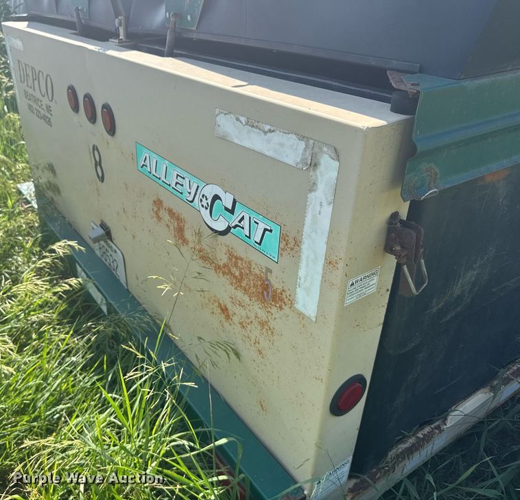 image for item EG6635 2002 AlleyCat RSWT-30 Recycling recycling trailer