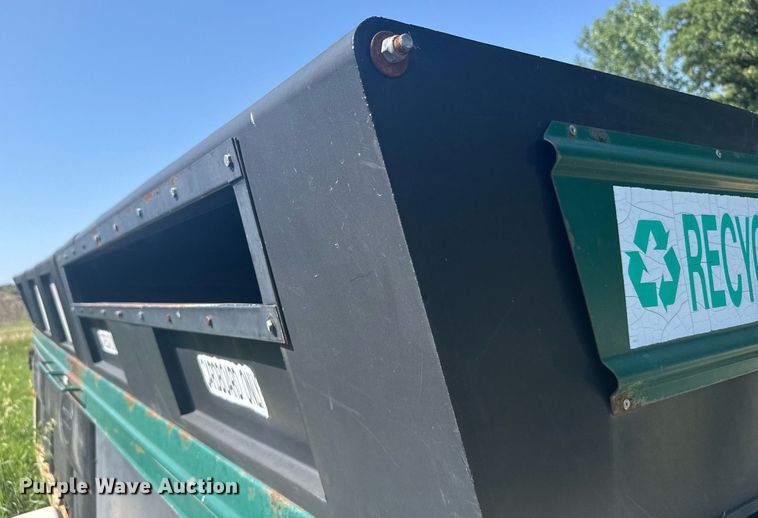 image for item EG6635 2002 AlleyCat RSWT-30 Recycling recycling trailer