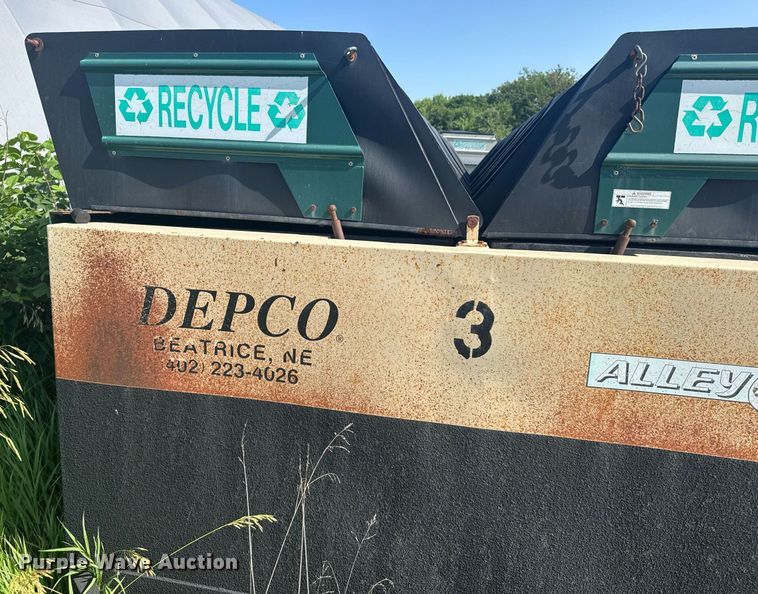 image for item EG6637 2001 AlleyCat RSWT-50 Recycling recycling trailer