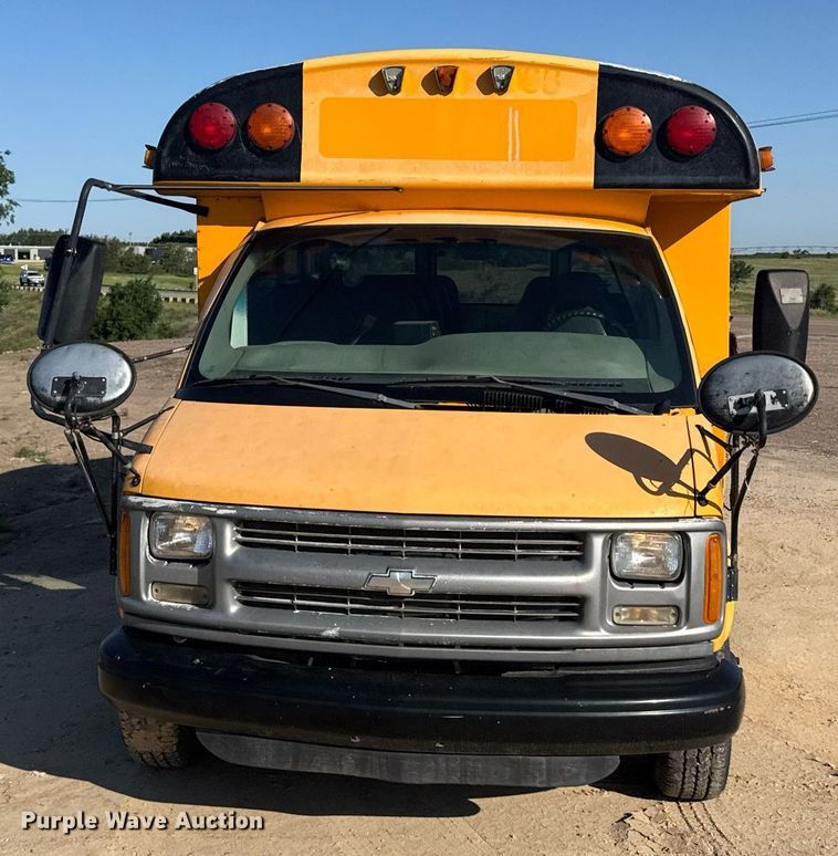 image for item EG6657 1998 Chevrolet Express G3500  school bus