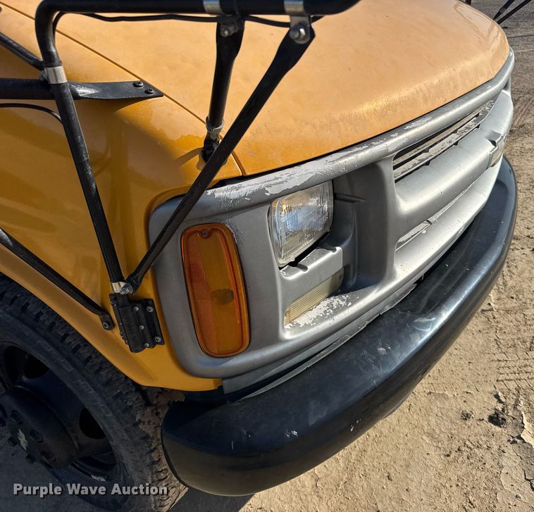 image for item EG6657 1998 Chevrolet Express G3500  school bus