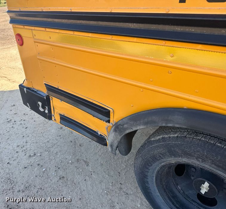 image for item EG6657 1998 Chevrolet Express G3500  school bus