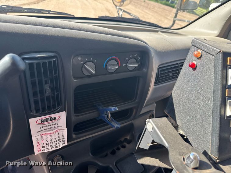 image for item EG6657 1998 Chevrolet Express G3500  school bus