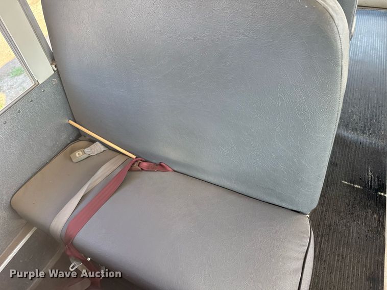 image for item EG6657 1998 Chevrolet Express G3500  school bus