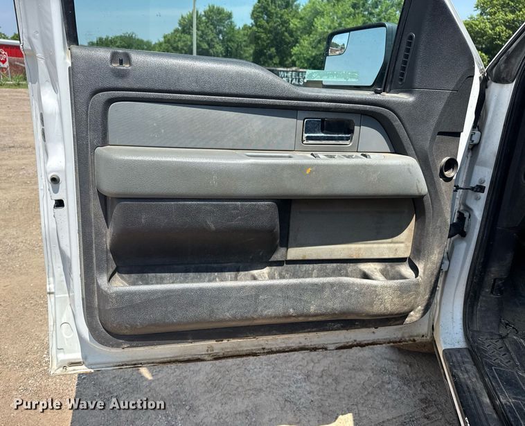 image for item EG8095 2011 Ford F150 SuperCrew pickup truck