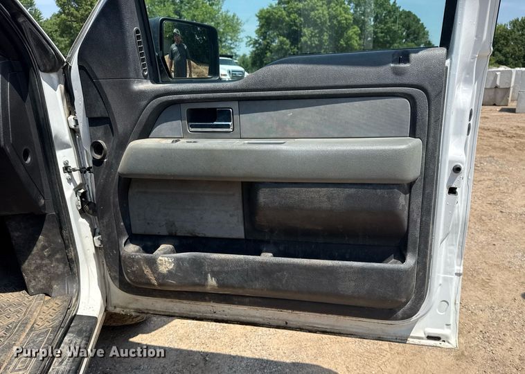 image for item EG8095 2011 Ford F150 SuperCrew pickup truck