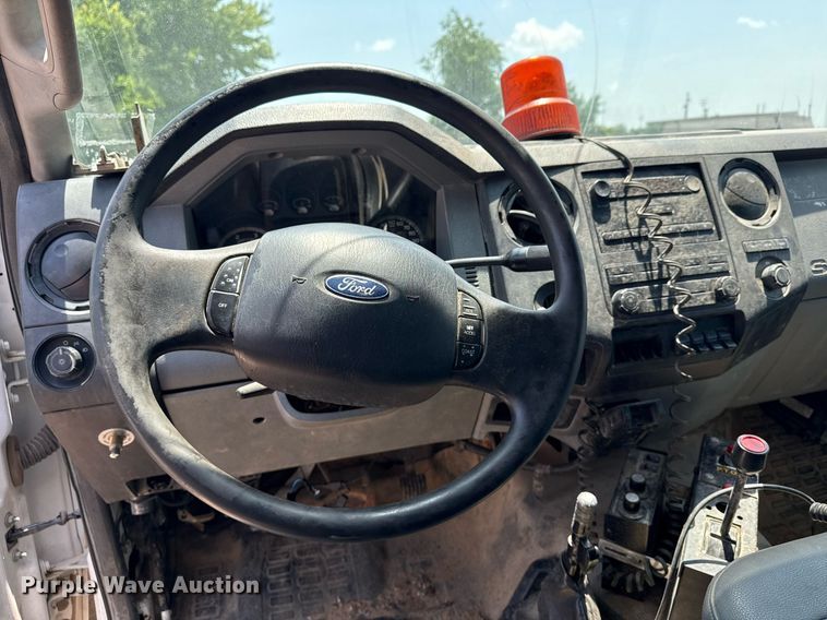 image for item EG8096 2011 Ford F750 Super Duty dump truck