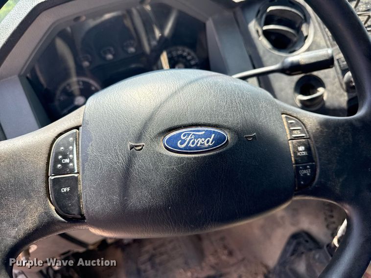 image for item EG8096 2011 Ford F750 Super Duty dump truck