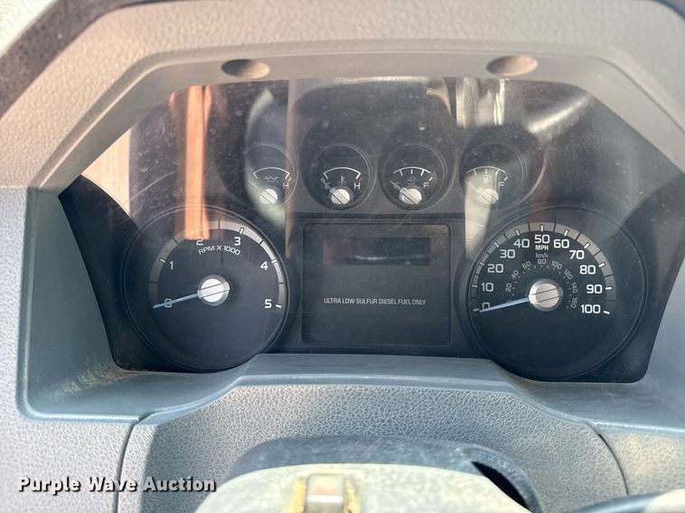 image for item EG8096 2011 Ford F750 Super Duty dump truck