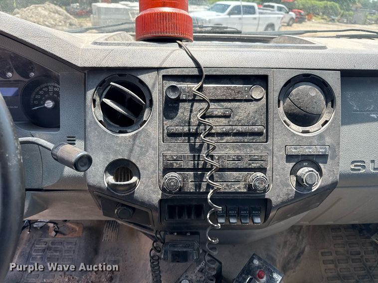 image for item EG8096 2011 Ford F750 Super Duty dump truck