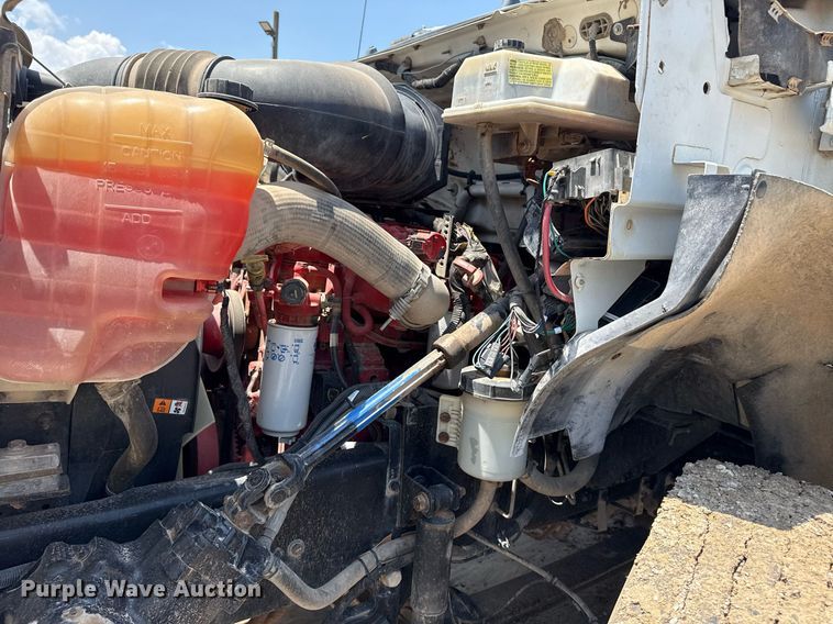 image for item EG8096 2011 Ford F750 Super Duty dump truck