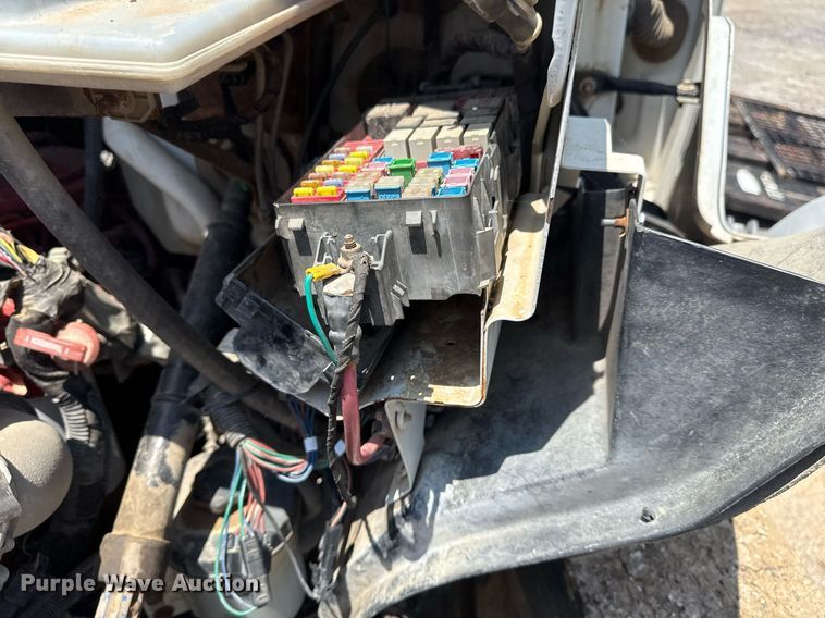 image for item EG8096 2011 Ford F750 Super Duty dump truck