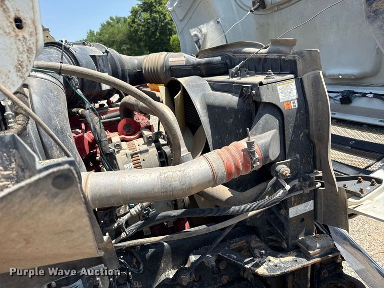 image for item EG8096 2011 Ford F750 Super Duty dump truck