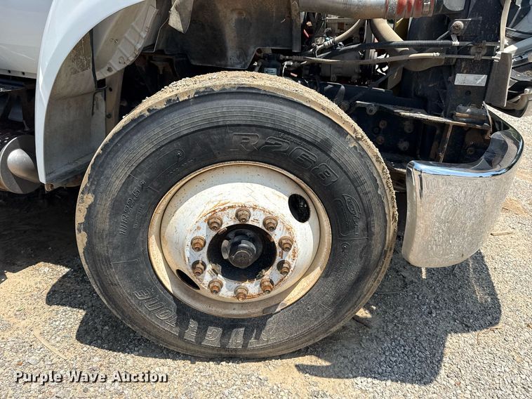 image for item EG8096 2011 Ford F750 Super Duty dump truck