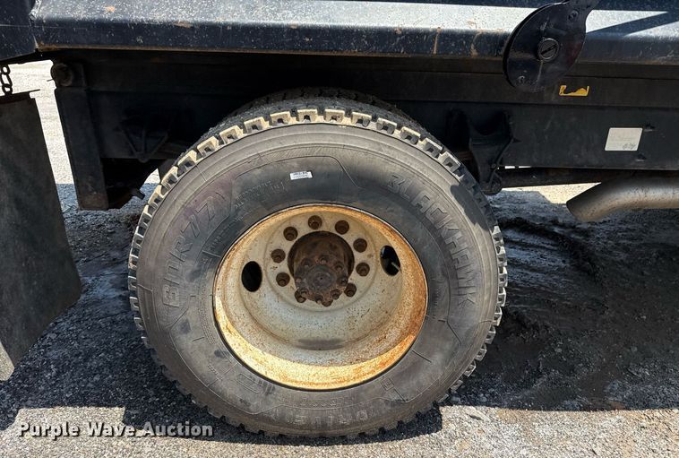 image for item EG8096 2011 Ford F750 Super Duty dump truck