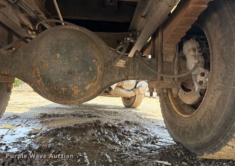 image for item EG8096 2011 Ford F750 Super Duty dump truck