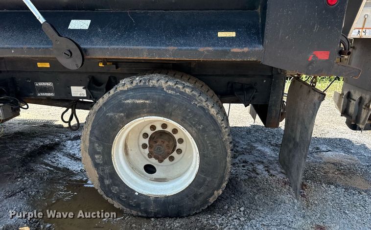 image for item EG8096 2011 Ford F750 Super Duty dump truck