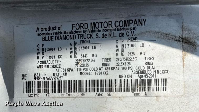 image for item EG8096 2011 Ford F750 Super Duty dump truck