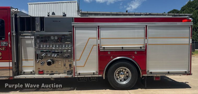 image for item EG8124 2007 Spartan Gladiator pumper fire truck