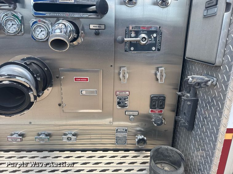 image for item EG8124 2007 Spartan Gladiator pumper fire truck