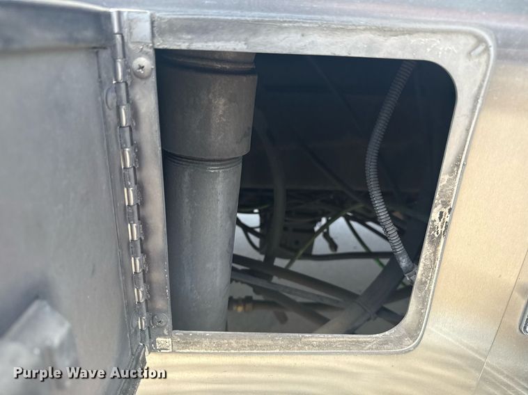 image for item EG8124 2007 Spartan Gladiator pumper fire truck