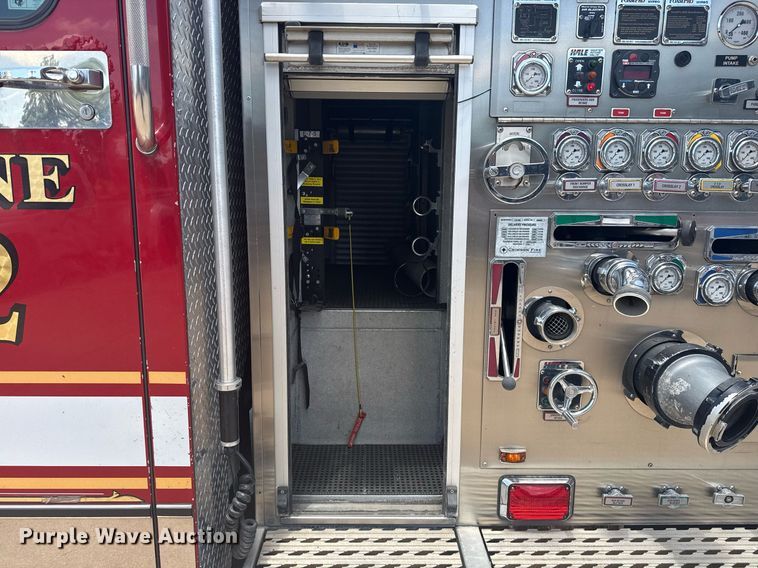 image for item EG8124 2007 Spartan Gladiator pumper fire truck