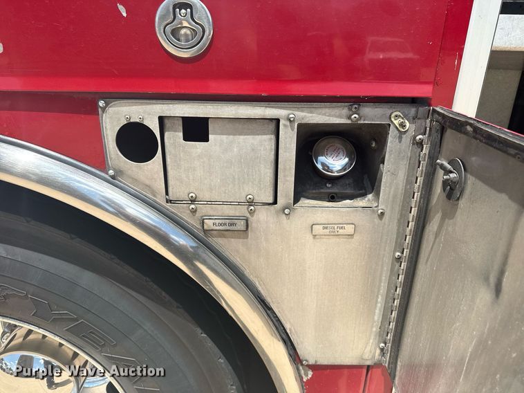 image for item EG8124 2007 Spartan Gladiator pumper fire truck