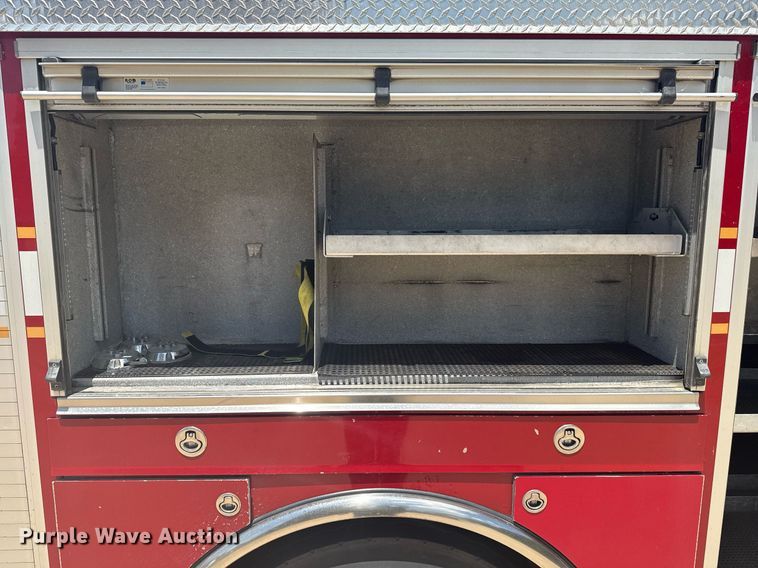 image for item EG8124 2007 Spartan Gladiator pumper fire truck