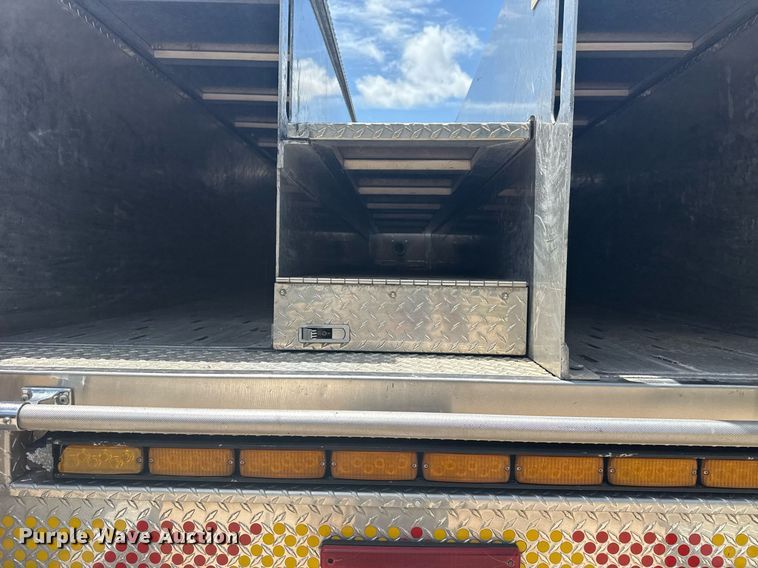 image for item EG8124 2007 Spartan Gladiator pumper fire truck