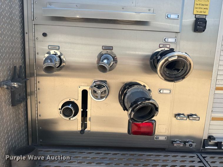 image for item EG8124 2007 Spartan Gladiator pumper fire truck