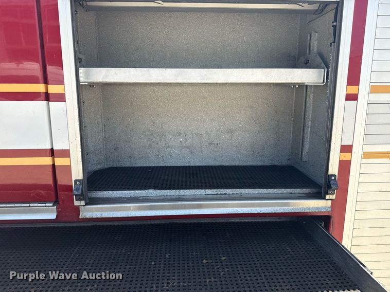 image for item EG8124 2007 Spartan Gladiator pumper fire truck