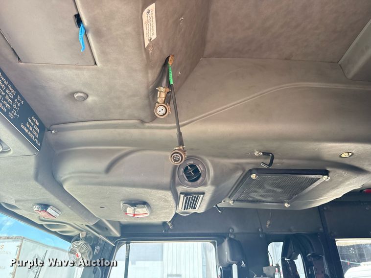 image for item EG8124 2007 Spartan Gladiator pumper fire truck