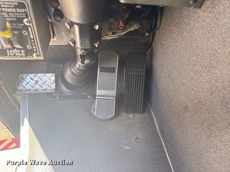 image for item EG8124 2007 Spartan Gladiator pumper fire truck