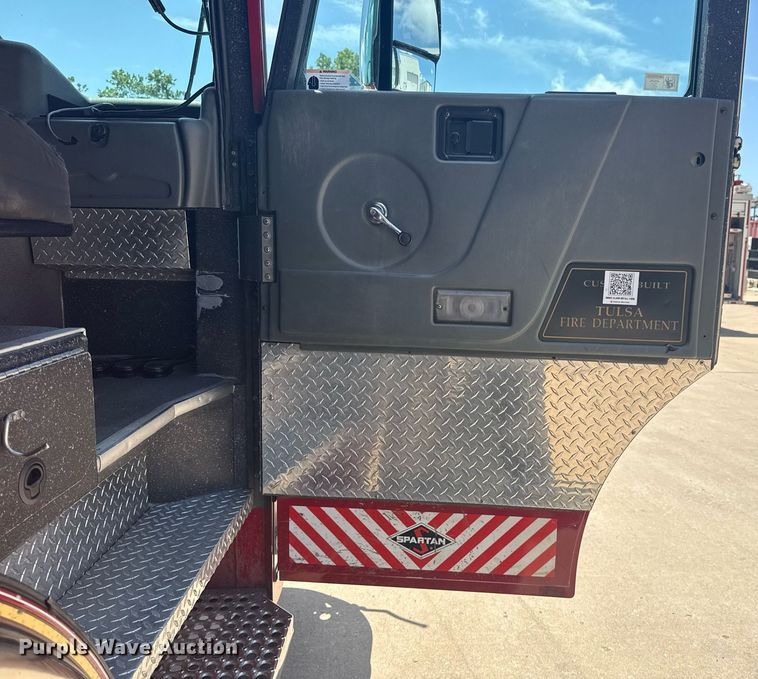 image for item EG8124 2007 Spartan Gladiator pumper fire truck